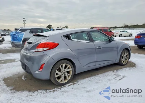 2016 Hyundai Veloster z USA, uszkodzony, nr VIN KMHTC6AD1GU267302